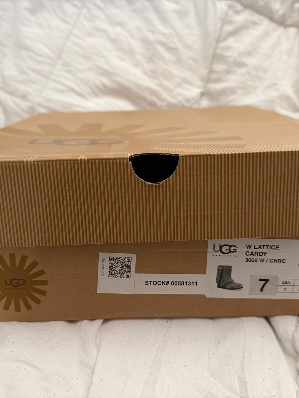 UGG Brown Cardboard Shoe Box - W Lattice Cardy Label
